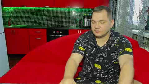 Snapshot of sweet_olga_and_dmitriy chatting on May 16, 6:54 am Olga and Dmitriy online show from May 16, 6:54 am