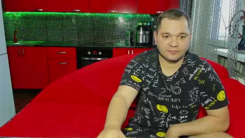 Snapshot of sweet_olga_and_dmitriy chatting on May 16, 7:05 am Olga and Dmitriy online show from May 16, 7:05 am