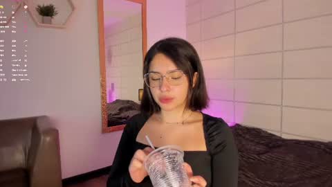 Sweet online show from June 23, 1:42 pm