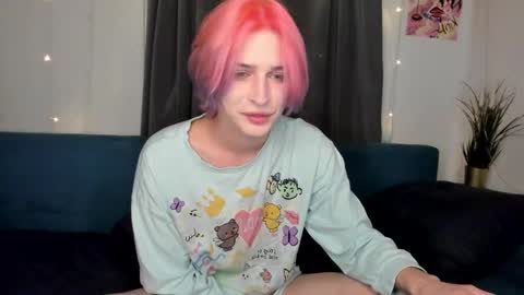 kira online show from September 18, 8:33 pm