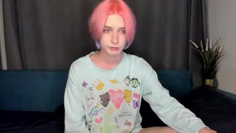 kira online show from September 20, 8:43 pm