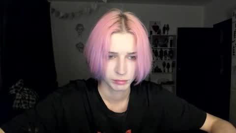 kira online show from October 18, 9:48 pm