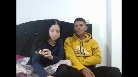 Snapshot of sweet_pecadito chatting on December 18, 1:22 am sweet_pecadito online show from December 18, 1:22 am