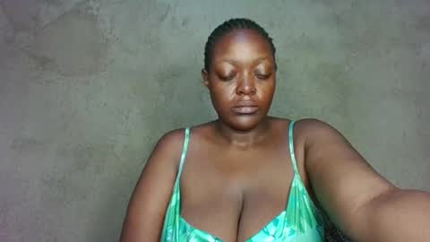 Snapshot of sweet_pie29 chatting on May 1, 2:16 am sweet_pie29 online show from May 1, 2:16 am