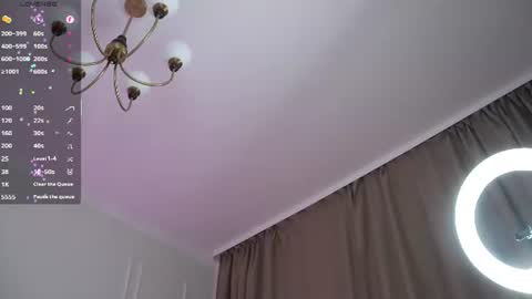 Vanessa online show from June 15, 5:15 pm