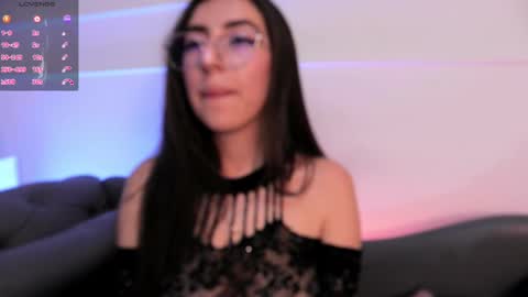 Sammy Lauren online show from March 11, 6:53 am