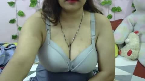 sweet_shivani online show from April 7, 8:42 pm