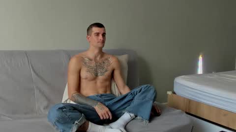 Snapshot of sweet_smith8 chatting on October 20, 7:53 am sweet_smith8 online show from October 20, 7:53 am
