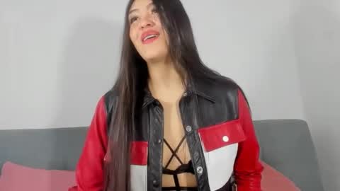 sweet_sophie_7 online show from January 13, 3:58 pm