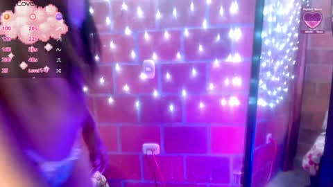 Snapshot of sweet_susy999 chatting on January 18, 1:52 am susy 222 online show from January 18, 1:52 am