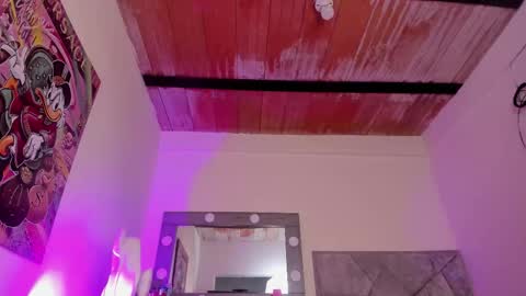          online show from October 19, 10:32 pm