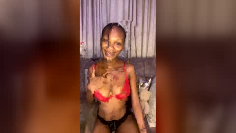 sweet_tittz online show from April 3, 4:54 am