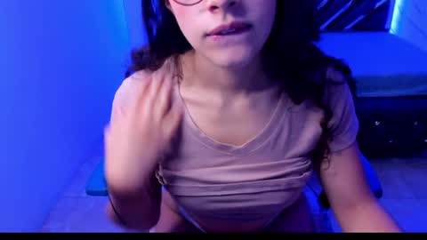 sweet_venus4 online show from January 16, 6:37 pm