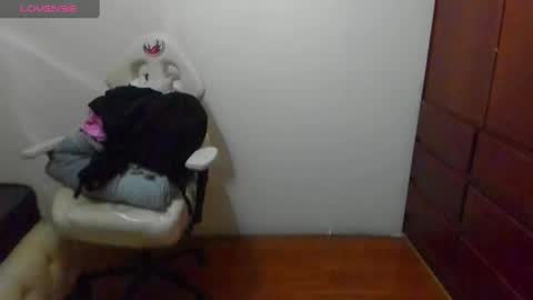 sweet_venus4 online show from February 28, 5:26 pm