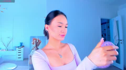 Snapshot of sweet_yasu chatting on December 2, 4:51 am Yasu online show from December 2, 4:51 am