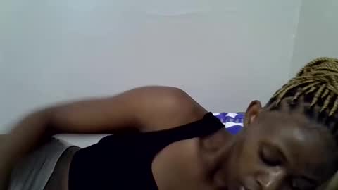 Snapshot of sweet_zarah chatting on January 14, 6:46 pm sweet_zarah online show from January 14, 6:46 pm