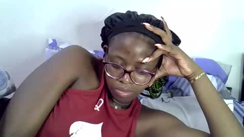 sweet_zarah online show from May 15, 4:14 pm