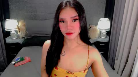 bea takashi  online show from March 13, 8:32 am