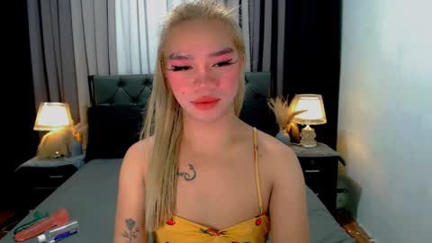 bea takashi  online show from April 4, 9:07 am