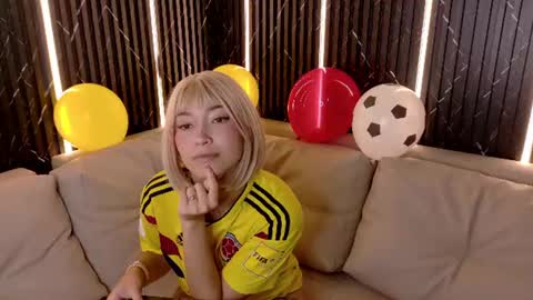 Snapshot of sweetalana1 chatting on June 17, 8:21 pm SweetAlana online show from June 17, 8:21 pm