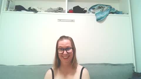 sweetandnaughty123 online show from March 16, 3:34 am