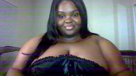 Snapshot of sweetaria04 chatting on December 23, 4:43 am sweetaria04 online show from December 23, 4:43 am