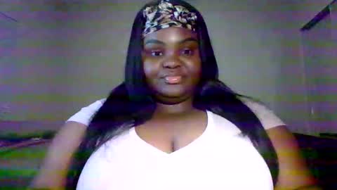 Snapshot of sweetaria04 chatting on January 6, 2:04 am sweetaria04 online show from January 6, 2:04 am