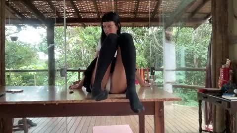 sweetbambiiii online show from January 14, 1:06 pm