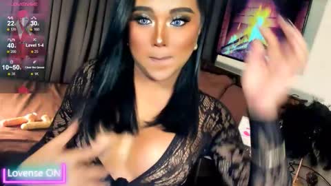 bella online show from December 1, 3:06 pm