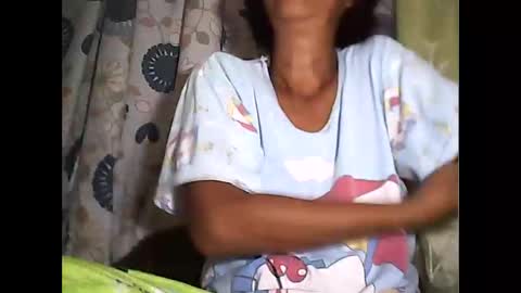 Snapshot of sweetbella24 chatting on September 12, 1:44 pm im anne online show from September 12, 1:44 pm