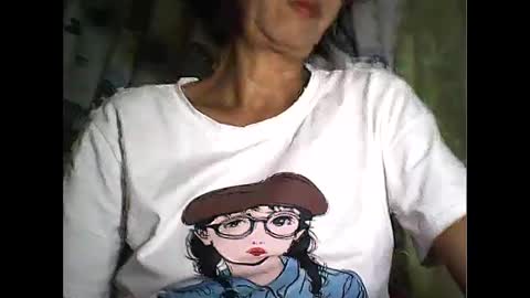 Snapshot of sweetbella24 chatting on October 14, 11:00 am im anne online show from October 14, 11:00 am