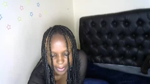 sweetberry30 online show from December 12, 1:28 pm