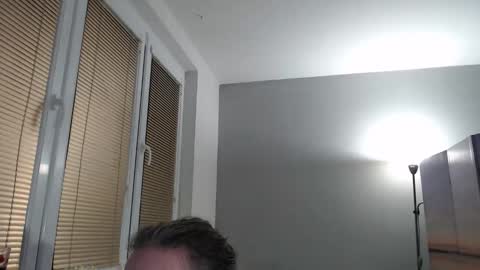 Snapshot of sweetboobs85h chatting on November 7, 8:20 pm Sweetboobs85h online show from November 7, 8:20 pm