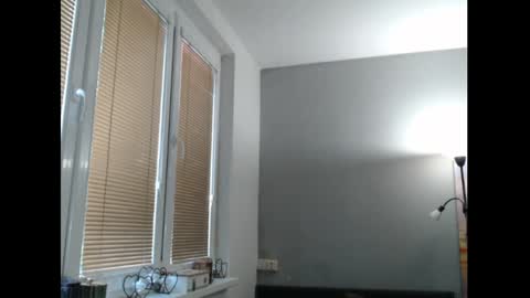 Sweetboobs85h online show from May 11, 4:04 pm