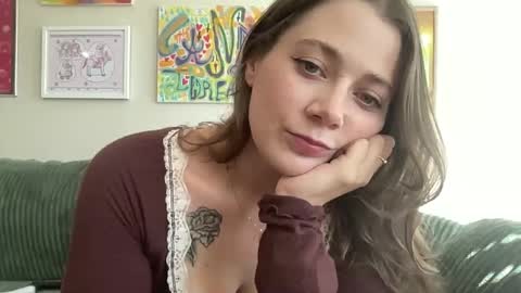 Snapshot of sweetcandyangel chatting on September 21, 9:16 pm sweetcandy online show from September 21, 9:16 pm