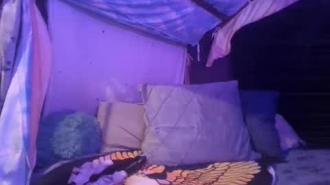 Snapshot of sweetcarimilla83 chatting on January 13, 6:38 am Jillian online show from January 13, 6:38 am