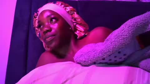 sweetcupycake online show from March 29, 7:47 pm