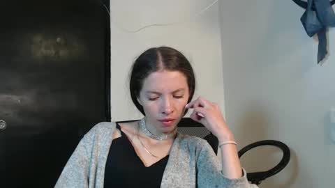 sweetdam12 online show from January 3, 9:15 pm