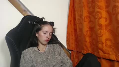 sweetdam12 online show from February 5, 12:31 am