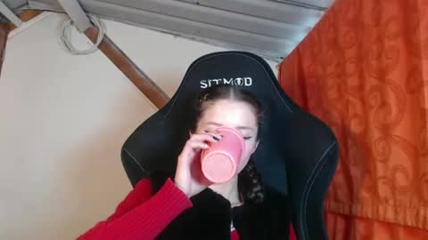 sweetdam12 online show from February 14, 8:15 pm