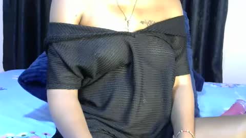 sweetDee online show from November 1, 10:39 am