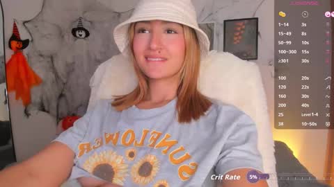 Snapshot of sweetdestiny_ chatting on October 10, 6:56 am natalia online show from October 10, 6:56 am