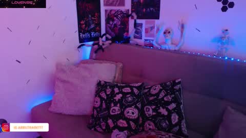 Abril online show from October 24, 3:30 pm