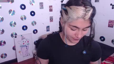 Abril online show from December 16, 3:28 pm