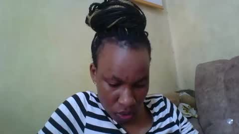 Snapshot of sweetdiva2012 chatting on December 14, 6:35 am sweetdiva2012 online show from December 14, 6:35 am