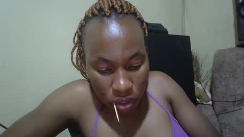 Snapshot of sweetdiva2012 chatting on September 20, 7:48 pm sweetdiva2012 online show from September 20, 7:48 pm