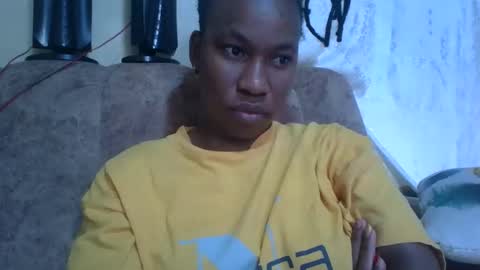 sweetdiva2012 online show from November 12, 10:15 am