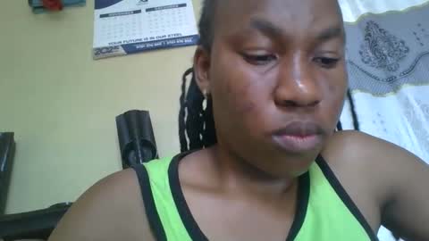 sweetdiva2012 online show from February 7, 6:28 am