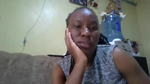 sweetdiva2012 online show from April 23, 6:36 am