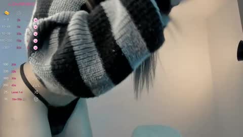 Bella online show from February 25, 7:03 pm